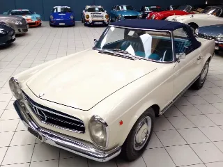 Foto 8 di 99: MERCEDES BENZ  230 SL PAGODA 1965