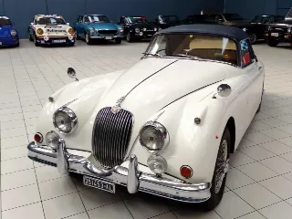 Foto 7 di 85: JAGUAR XK 150 3.4 DHC RHD AUTOMATIC
