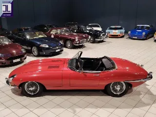 Foto 7 di 33: JAGUAR E TYPE 3.8 OTS 1965