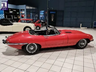 Foto 9 di 33: JAGUAR E TYPE 3.8 OTS 1965