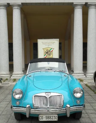 Foto 38 di 55: MG A 1500 ROADSTER 1958