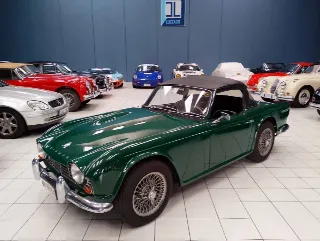 Foto 44 di 48: TRIUMPH TR4 1962