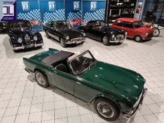 Foto 9 di 48: TRIUMPH TR4 1962