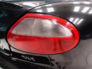 Foto 16 di 68: JAGUAR XK R COUPE 1998