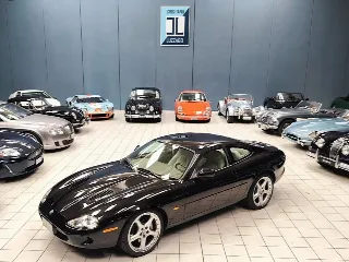 Foto 1 di 68: JAGUAR XK R COUPE 1998
