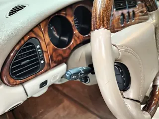 Foto 29 di 68: JAGUAR XK R COUPE 1998