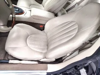 Foto 38 di 68: JAGUAR XK R COUPE 1998
