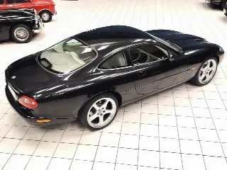 Foto 9 di 68: JAGUAR XK R COUPE 1998