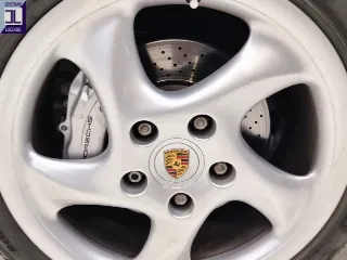 Foto 33 di 95: PORSCHE 996-610 CARRERA 4 CABRIOLET 1999