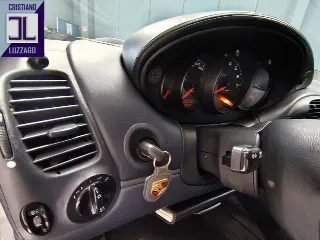 Foto 40 di 95: PORSCHE 996-610 CARRERA 4 CABRIOLET 1999