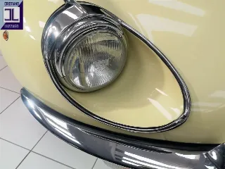 Foto 12 di 51: JAGUAR E-TYPE ROADSTER 4.2 S2 1970