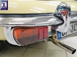 Foto 18 di 51: JAGUAR E-TYPE ROADSTER 4.2 S2 1970