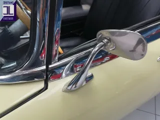 Foto 22 di 51: JAGUAR E-TYPE ROADSTER 4.2 S2 1970