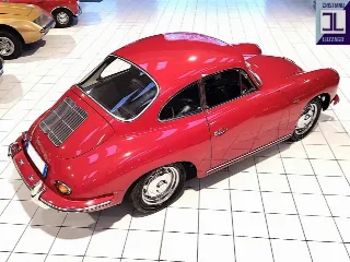 Foto 12 di 47: PORSCHE 356 B COUPE 1600 60CV 1962
