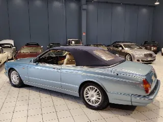 Foto 14 di 64: BENTLEY AZURE 1996