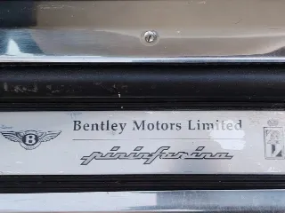 Foto 2 di 64: BENTLEY AZURE 1996