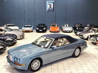 Foto 3 di 64: BENTLEY AZURE 1996