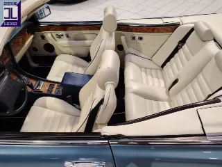 Foto 45 di 64: BENTLEY AZURE 1996