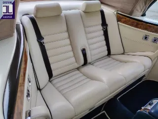 Foto 51 di 64: BENTLEY AZURE 1996