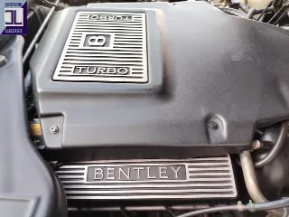 Foto 58 di 64: BENTLEY AZURE 1996