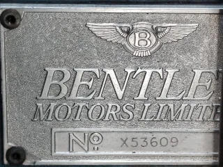 Foto 61 di 64: BENTLEY AZURE 1996