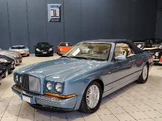 Foto 6 di 64: BENTLEY AZURE 1996