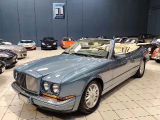 Foto 7 di 64: BENTLEY AZURE 1996