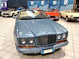 Foto 8 di 64: BENTLEY AZURE 1996