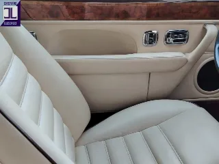 Foto 73 di 97: BENTLEY CONTINENTAL S 1995
