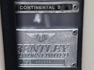 Foto 96 di 97: BENTLEY CONTINENTAL S 1995