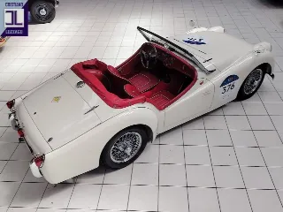 Foto 10 di 487: TRIUMPH TR3 SPORT 1955 ELEGGIBILE 1000 MIGLIA