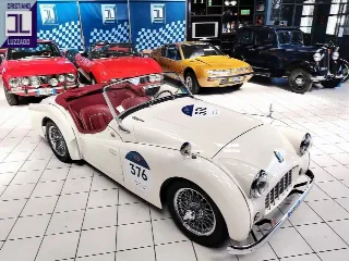 Foto 12 di 487: TRIUMPH TR3 SPORT 1955 ELEGGIBILE 1000 MIGLIA