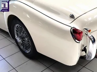 Foto 23 di 487: TRIUMPH TR3 SPORT 1955 ELEGGIBILE 1000 MIGLIA
