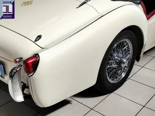 Foto 24 di 487: TRIUMPH TR3 SPORT 1955 ELEGGIBILE 1000 MIGLIA