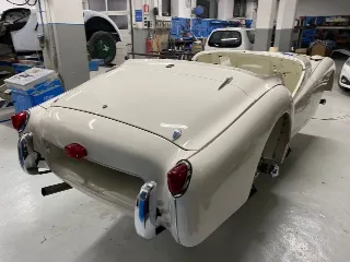 Foto 254 di 487: TRIUMPH TR3 SPORT 1955 ELEGGIBILE 1000 MIGLIA
