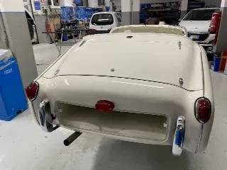 Foto 255 di 487: TRIUMPH TR3 SPORT 1955 ELEGGIBILE 1000 MIGLIA