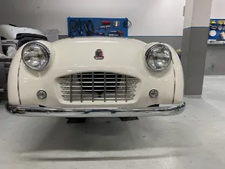 Foto 258 di 487: TRIUMPH TR3 SPORT 1955 ELEGGIBILE 1000 MIGLIA