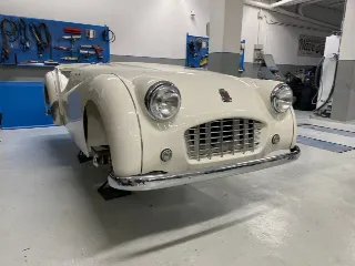 Foto 259 di 487: TRIUMPH TR3 SPORT 1955 ELEGGIBILE 1000 MIGLIA