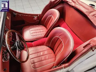 Foto 40 di 487: TRIUMPH TR3 SPORT 1955 ELEGGIBILE 1000 MIGLIA