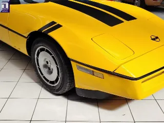 Foto 18 di 98: CHEVROLET CORVETTE C4 CROSSFIRE 1984