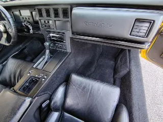 Foto 58 di 98: CHEVROLET CORVETTE C4 CROSSFIRE 1984