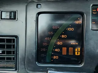 Foto 67 di 98: CHEVROLET CORVETTE C4 CROSSFIRE 1984