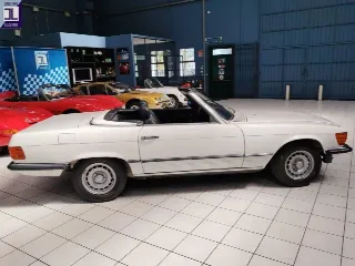 Foto 11 di 53: MERCEDES 280 SL W107 1981