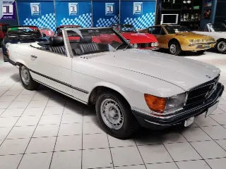 Foto 12 di 53: MERCEDES 280 SL W107 1981