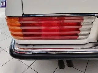 Foto 20 di 53: MERCEDES 280 SL W107 1981