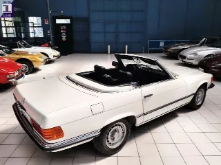 Foto 9 di 53: MERCEDES 280 SL W107 1981