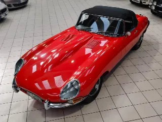 Foto 7 di 57: JAGUAR E TYPE S1 3.8 ROADSTER 1963