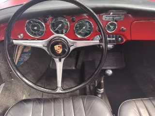 Foto 40 di 71: PORSCHE 356 B 1600 CABRIOLET REUTTER 1963