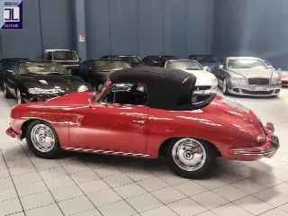 Foto 6 di 71: PORSCHE 356 B 1600 CABRIOLET REUTTER 1963