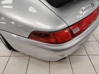 Foto 18 di 71: PORSCHE 993 CARRERA 4S COUPE’ 1995
